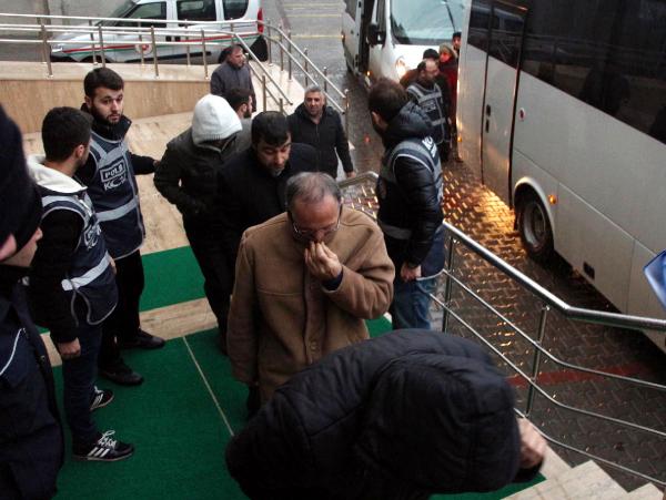 Usulsüz sağlık raporu operasyonunda 24 kişi adliyede