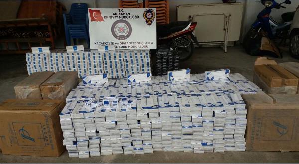 Arıza yapan otomobilde 11 bin 700 paket kaçak sigara bulundu