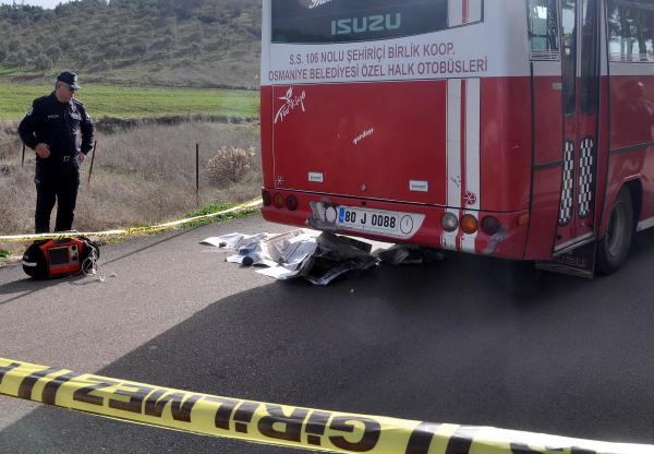 Karnesini alan ana sınıfı öğrencisi eve dönerken otobüs altında öldü