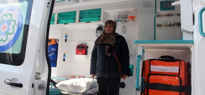 Hizmetten memnun kalan gurbetçi ambulans bağışladı