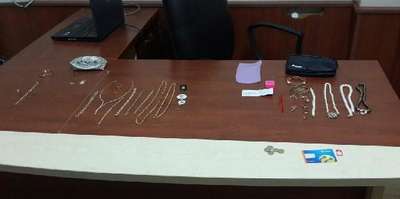Balıkesir'de hırsızlık yaptılar, İzmir'de yakalandılar