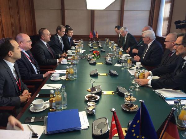 Çavuşoğlu, Alman mevkidaşı Steinmeier'la görüştü