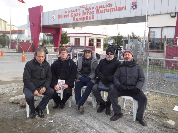 Silivri'de Umut nöbeti devam ediyor