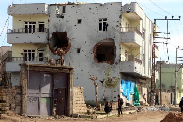 Silopi'de çatışmaların yaşandığı mahalleye dönenler büyük üzüntü yaşadı