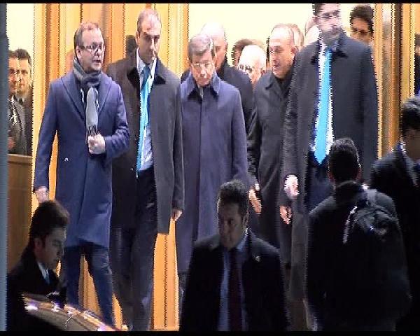 Başbakan Davutoğlu Türkiye'ye döndü