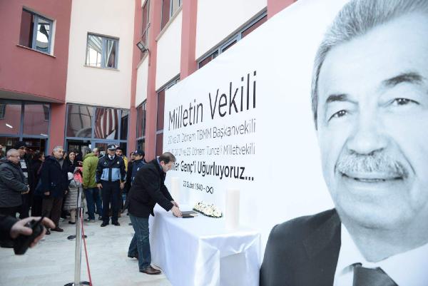 Kamer Genç için taziye defteri açıldı