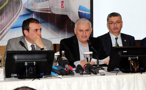 Bakan Yıldırım: Bu milleti bölmeye çalışanlar havasını alır