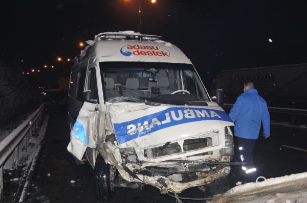 TEM'de zincirleme kaza: 4 yaralı