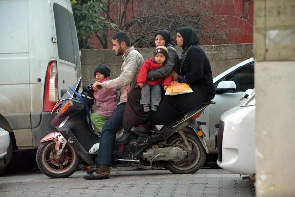 Motosikletle aile gezmesi
