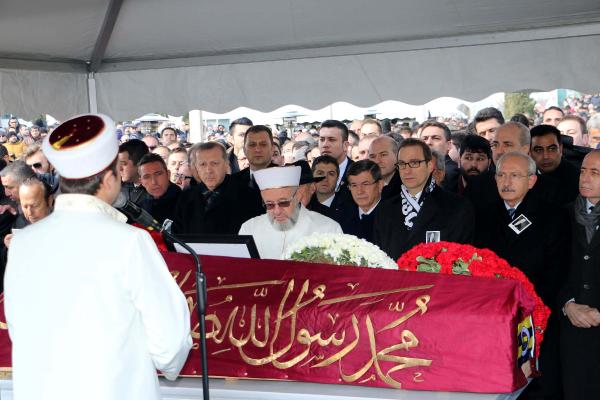 Mustafa Koç  son yolculuğuna uğurlanıyor