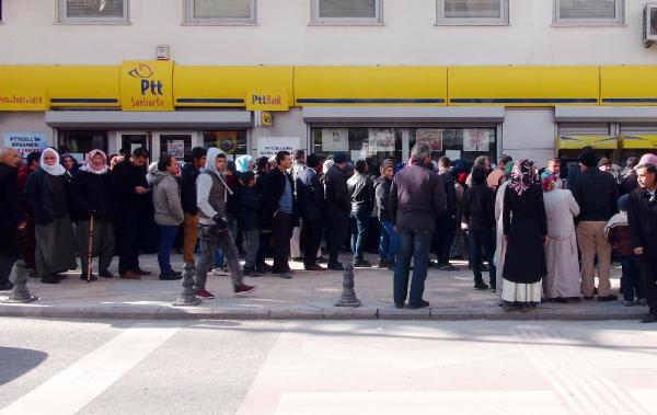 Şanlıurfa’da eğitim yardımı kuyruğu