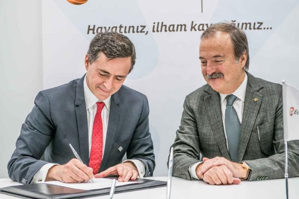 Eczacıbaşı biyoteknolojinin dünya devi Baxalta ile ortalık kurdu