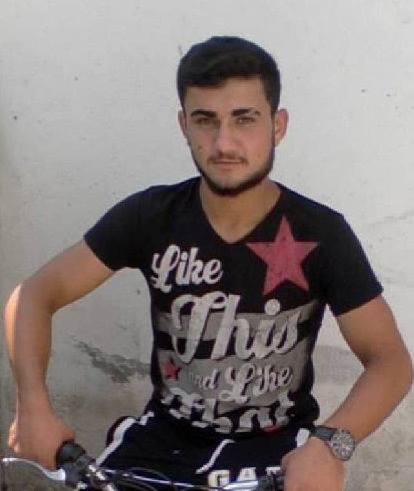 Eşinin çıplak fotoğraflarını gösteren arkadaşını öldürdü