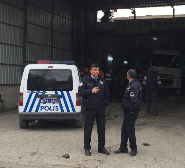 Yağ sobası patladı: 2 yaralı