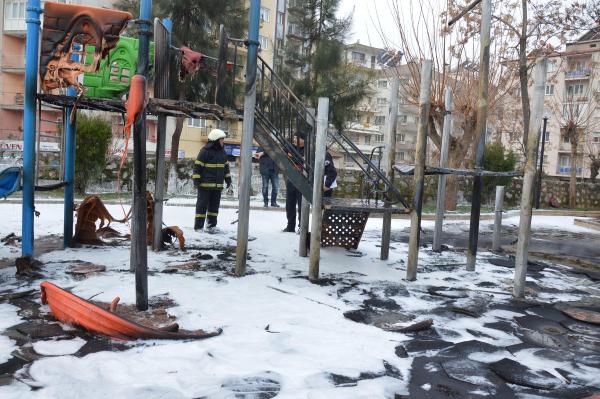 Oyun parkı kundaklandı