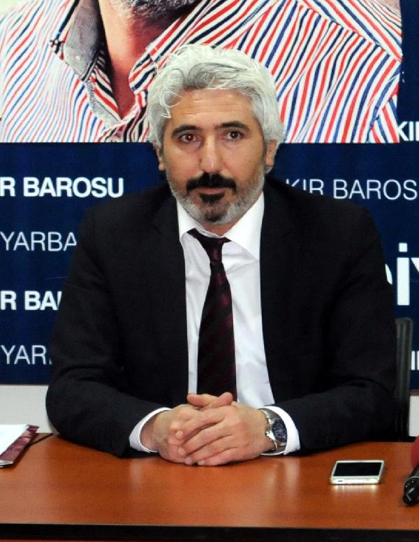 Uçakta Kürtçe anons talebi reddedildi