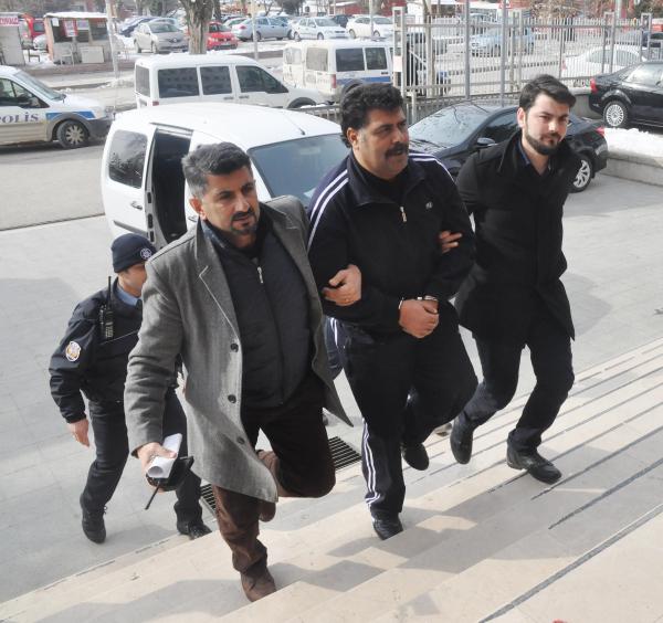 Cinayet şüphelisi 19 yıl sonra yakalandı