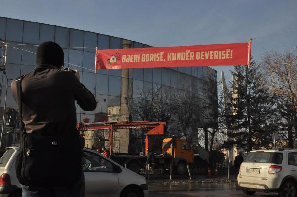Kosova muhalefeti “Hükümete Karşı Korna Çalma Eylemi” düzenledi