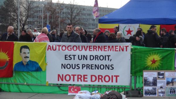 PYD, Cenevre BM binasının önünde BM ve Türkiye’yi protesto etti