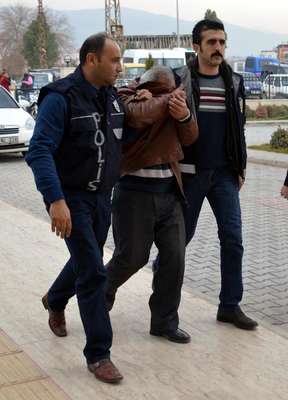Kuyumcuyu soyamadan polise yakalandılar