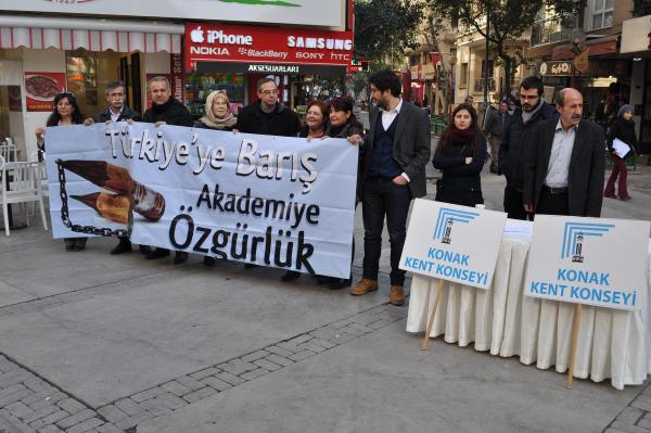 Kent Konseyi'nden akademisyenlere imza kampanyalı destek