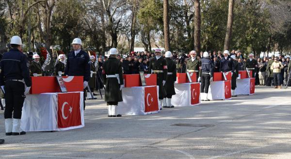Sur'daki 5 şehit, memeketlerine gözyaşlarıyla uğurlandı