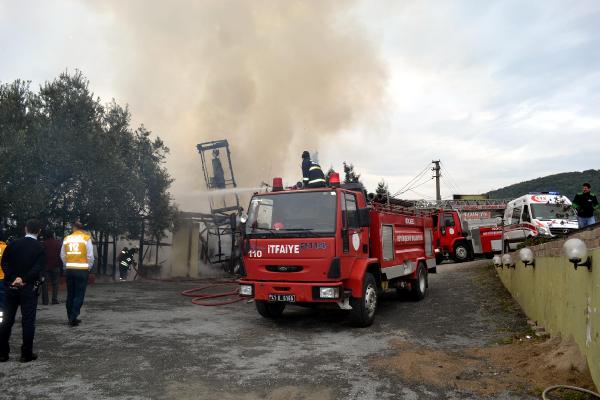 Karamürsel'de restoran yandı