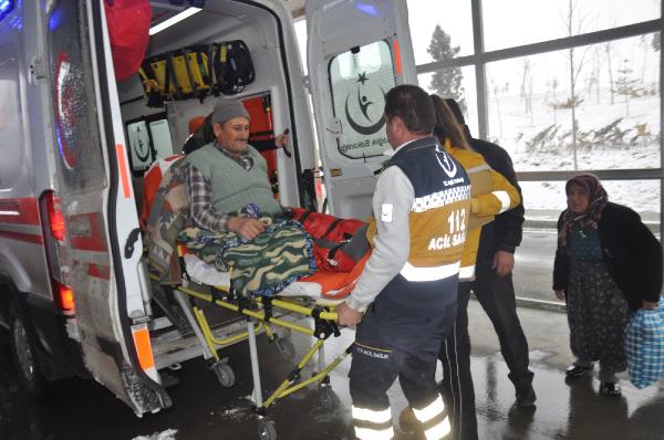 Eşekten düştü, bacakları ve kolu kırıldı