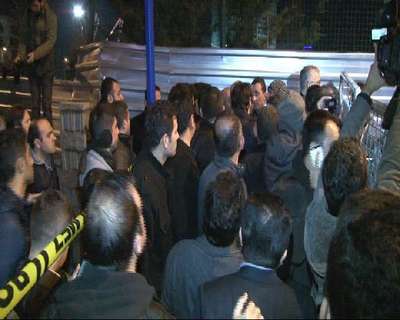 Bank Asya Genel Müdürlüğü önünde protesto gösterisi