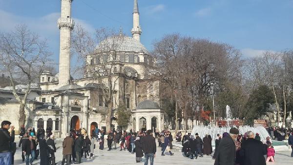 Eyüp Sultan doldu taştı