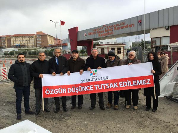 "Umut Nöbeti"nde İzmir  Kent Konseyleri Birliği vardı