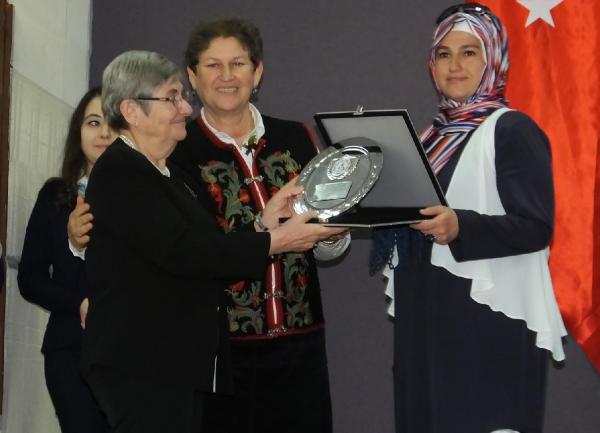 Prof. Dr. Karatay'dan, domuz gribine karşı 'zeytinyağı' önerisi