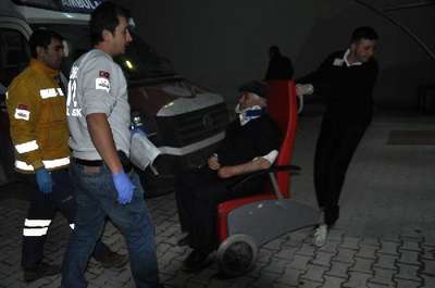 Otobüs, kamyona arkadan çarptı : 9 yaralı
