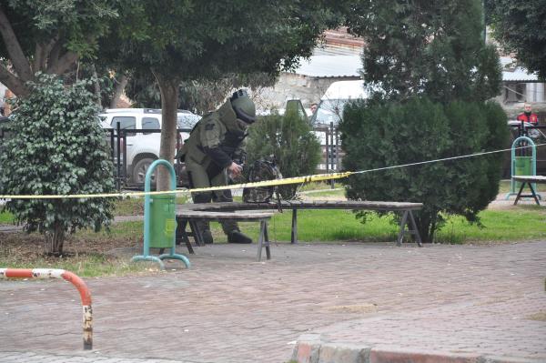 Şüpheli paketten ayakkabı ve elbise çıktı