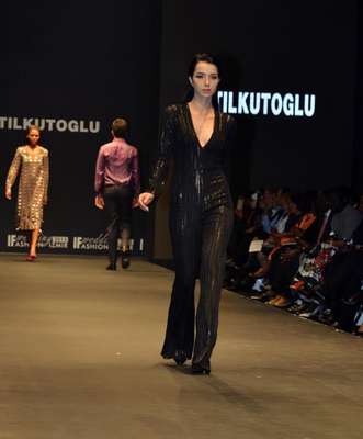 Atıl Kutoğlu'nun İzmir şovu