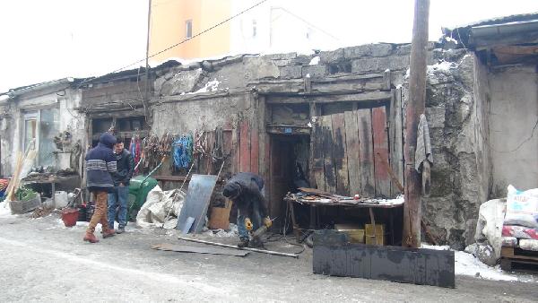 Kars’ın tek sıcak demir ustası çıraksız kaldı