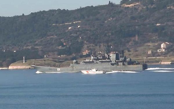 Rus Savaş gemisi Akdeniz'e iniyor