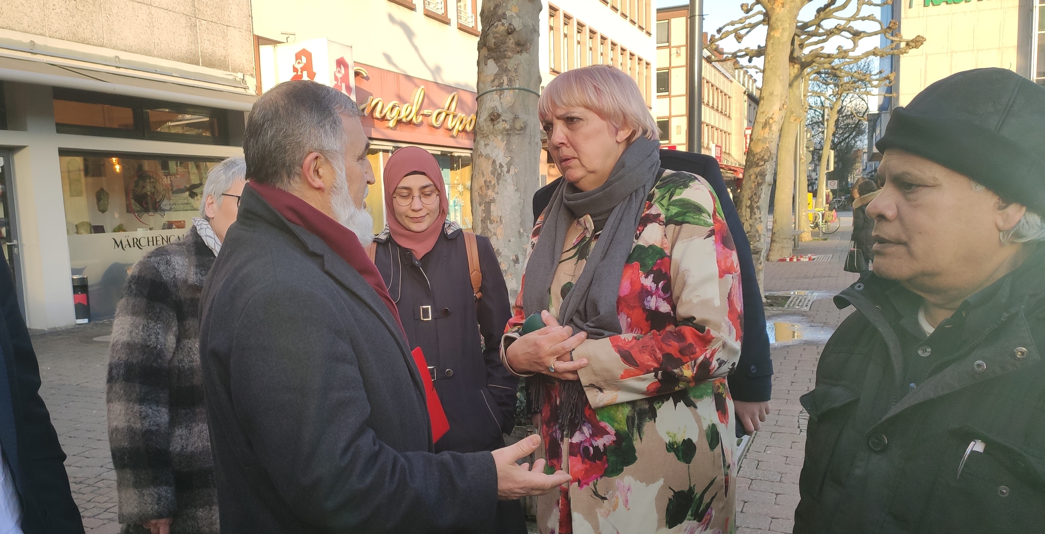 Roth zu Besuch im muslimischen Arbeitskreis Hanau