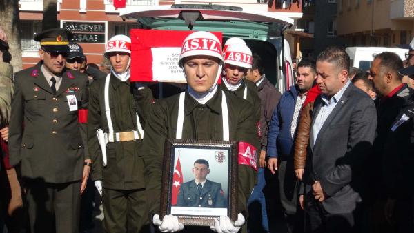Şehit Hüseyin Şerbetçi'yi son yolcuğuna 8 bin kişi uğurladı