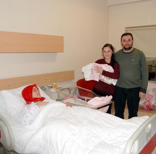Nisa Nur, ablası ve babası gibi 2 Şubat'ta doğdu