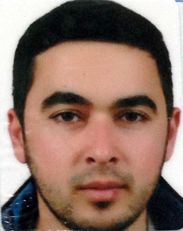 Çift kol nakilli Mustafa Sağır uyandı, babasıyla konuştu
