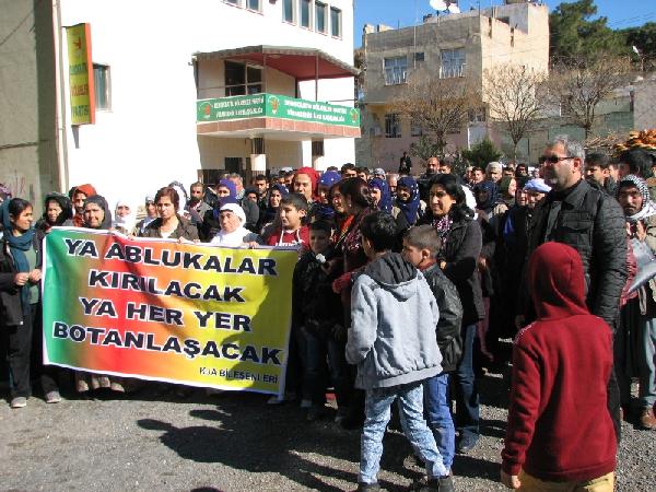 Viranşehir'de DBP'lilerden Cizre protestosu