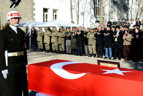 Diyarbakır Sur'da şehit sayısı 2'ye çıktı (2)