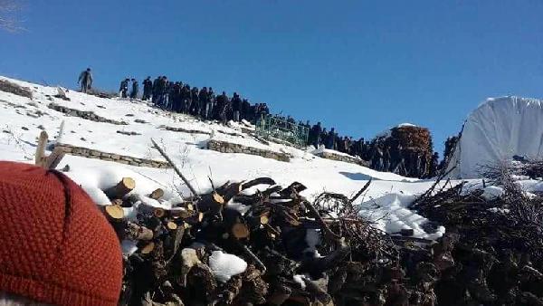 Elazığ'da çığ altında kalan 3 çocuk toprağa verildi