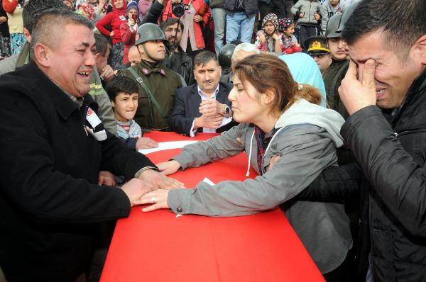 Şehit Uzman Çavuş Göksal Cin'i 5 bin kişi uğurladı