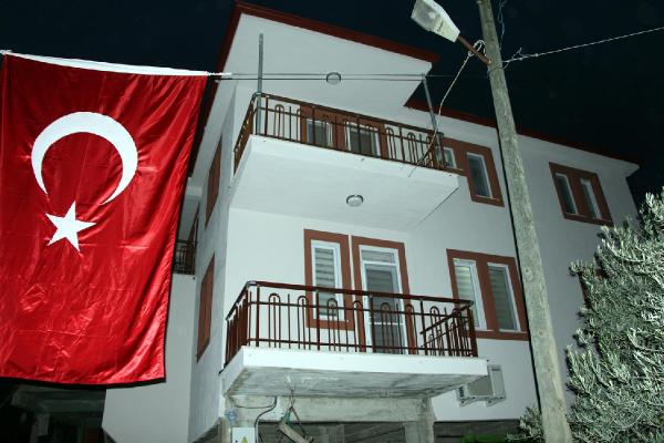 Yardımlarla tamamlanan evine 'Şehit Odası' kuruldu