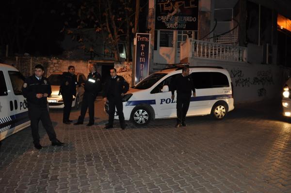 Üniversite bahçesine el yapımı patlayıcı atıldı