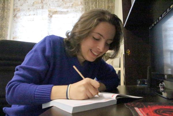 Ailesinin desteğiyle lösemiyi yendi, şimdi üniversitede okuyor
