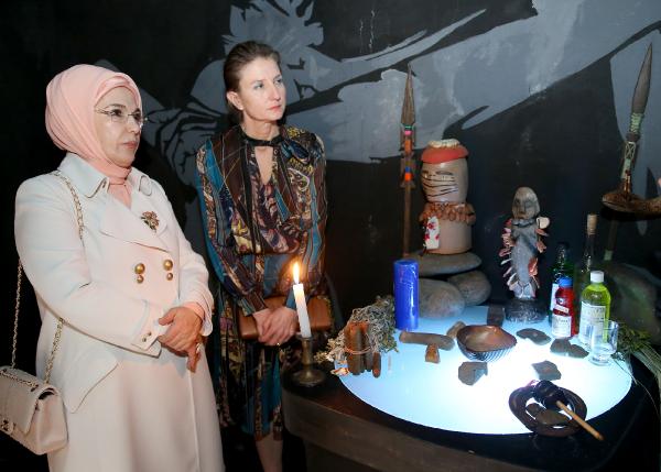 Emine Erdoğan, Ekvador’da Mindalae Müzesi'ni ziyaret etti