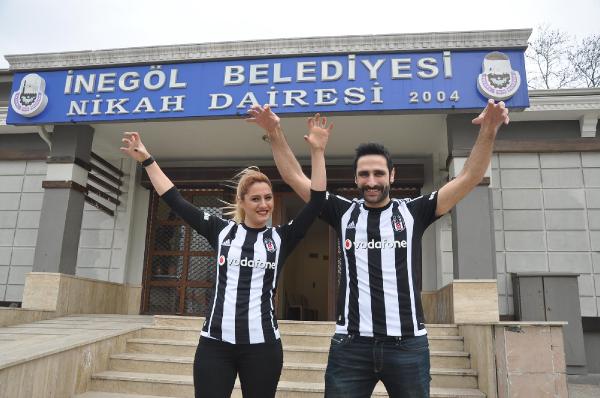 Beşiktaş formasıyla nikah masasına oturdular